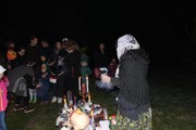 Lampionový průvod se strašením v zahradách.-a012