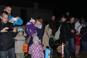 Lampionový průvod se strašením v zahradách.-a016