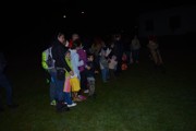 Lampionový průvod se strašením v zahradách.-a033