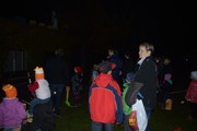 Lampionový průvod se strašením v zahradách.-a041