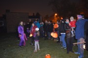 Lampionový průvod se strašením v zahradách.-a063