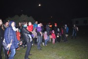 Lampionový průvod se strašením v zahradách.-a075