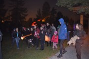 Lampionový průvod se strašením v zahradách.-a090