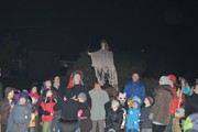 Lampionový průvod se strašením v zahradách.-a130