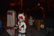 Lampionový průvod se strašením v zahradách.-a133